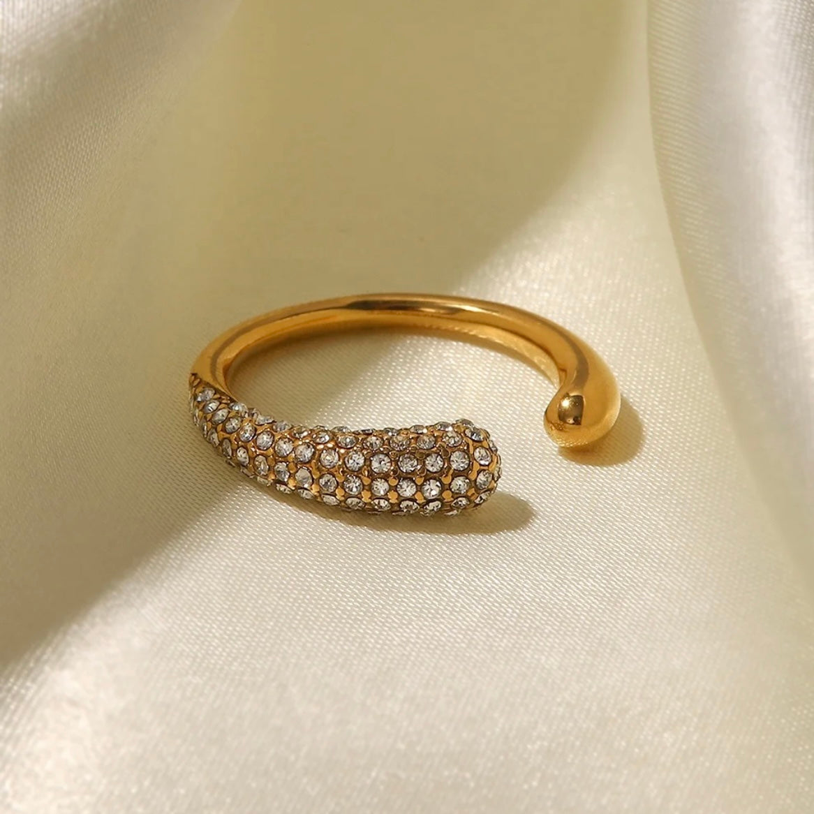 Waterdrop Shape Zircon Paved Ring М10424046