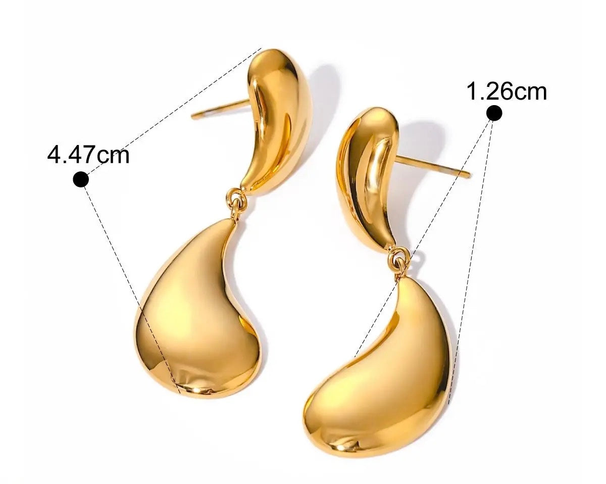 Unique Waterdrop Earrings M10724033