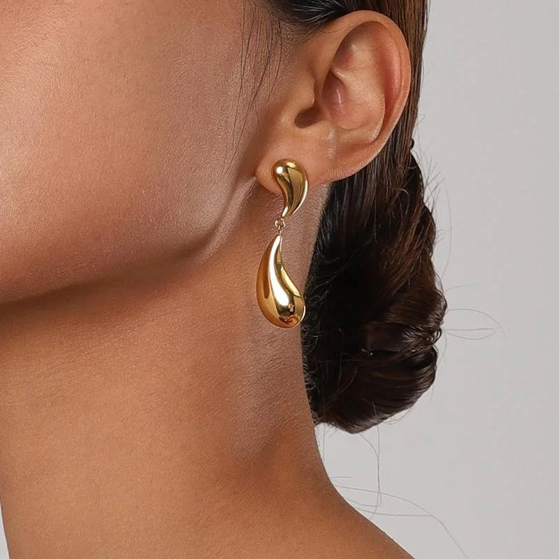 Unique Waterdrop Earrings M10724033