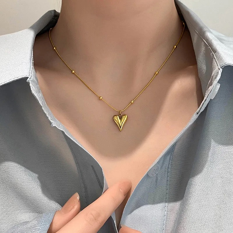 Trendy Heart Dot Necklace