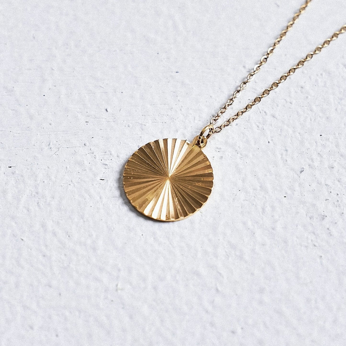 Round Gear Pendant Necklace Gold