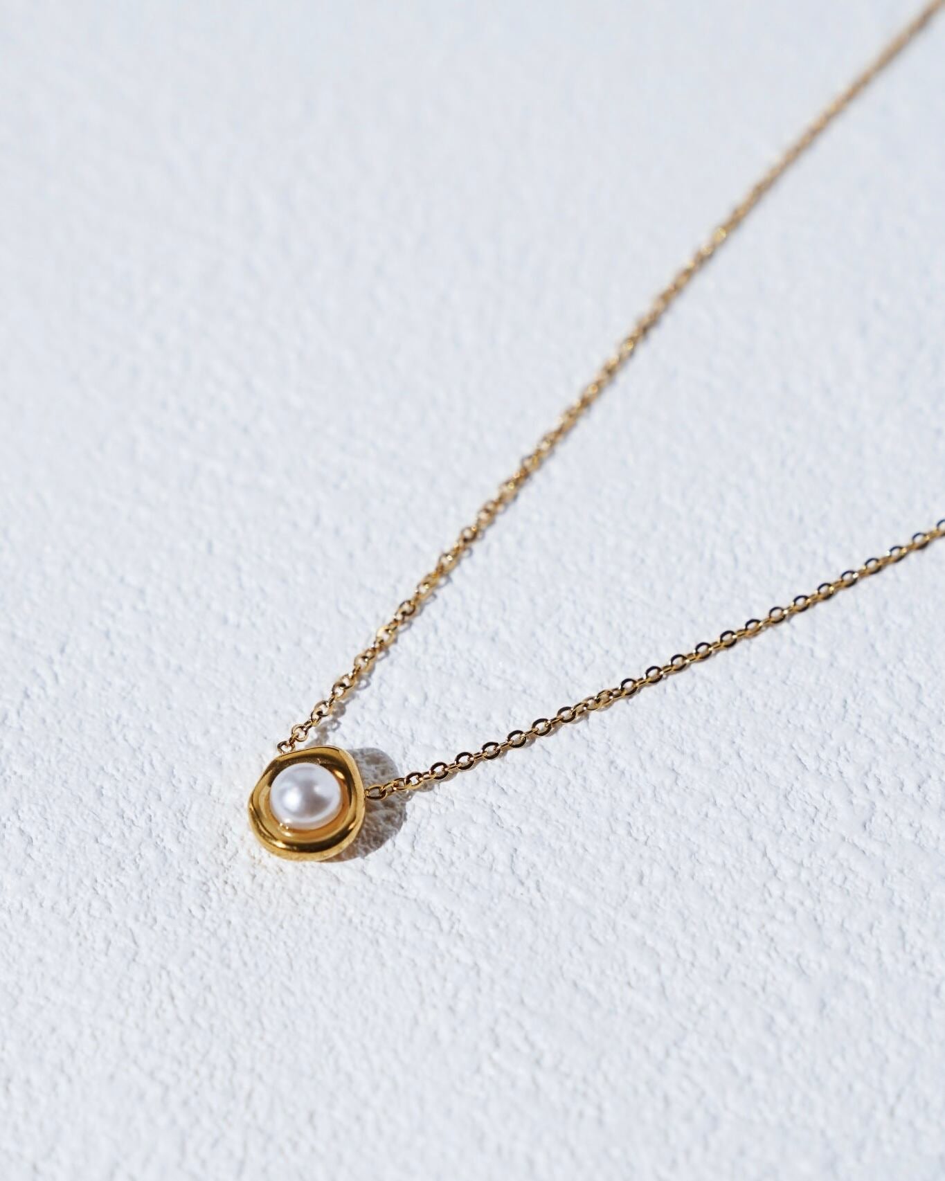 Fresh Pearl Necklace