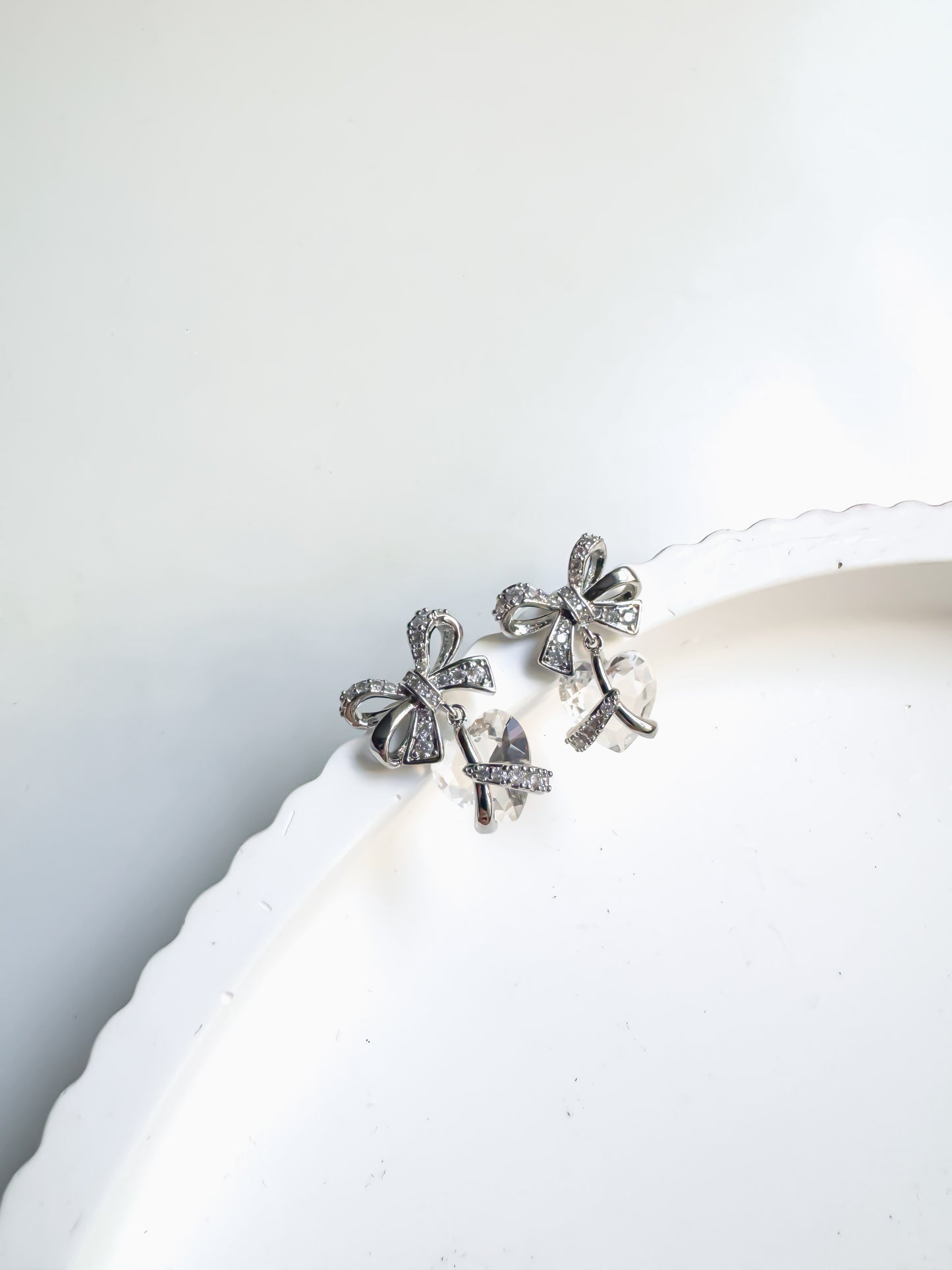 Ribbon Heart shaped Earrings
