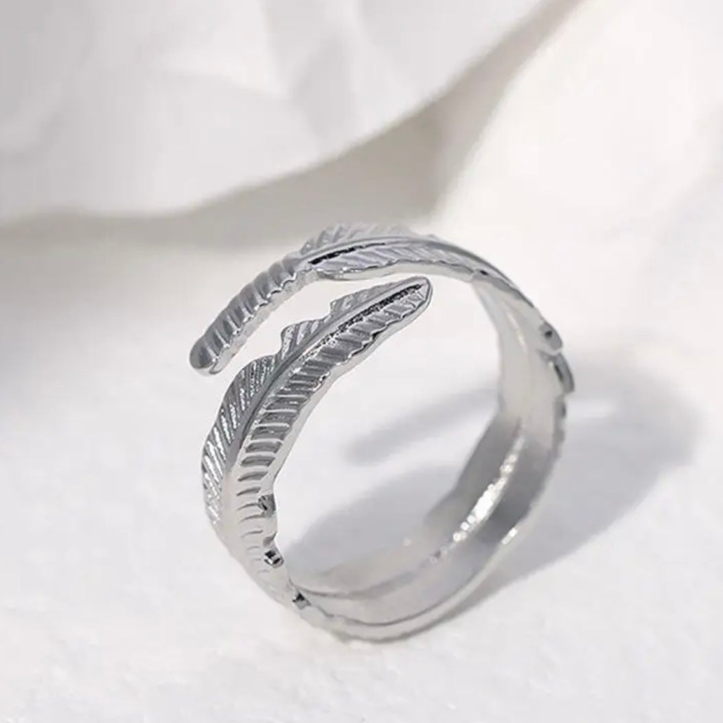 Leaves Shaped Ring Silver color