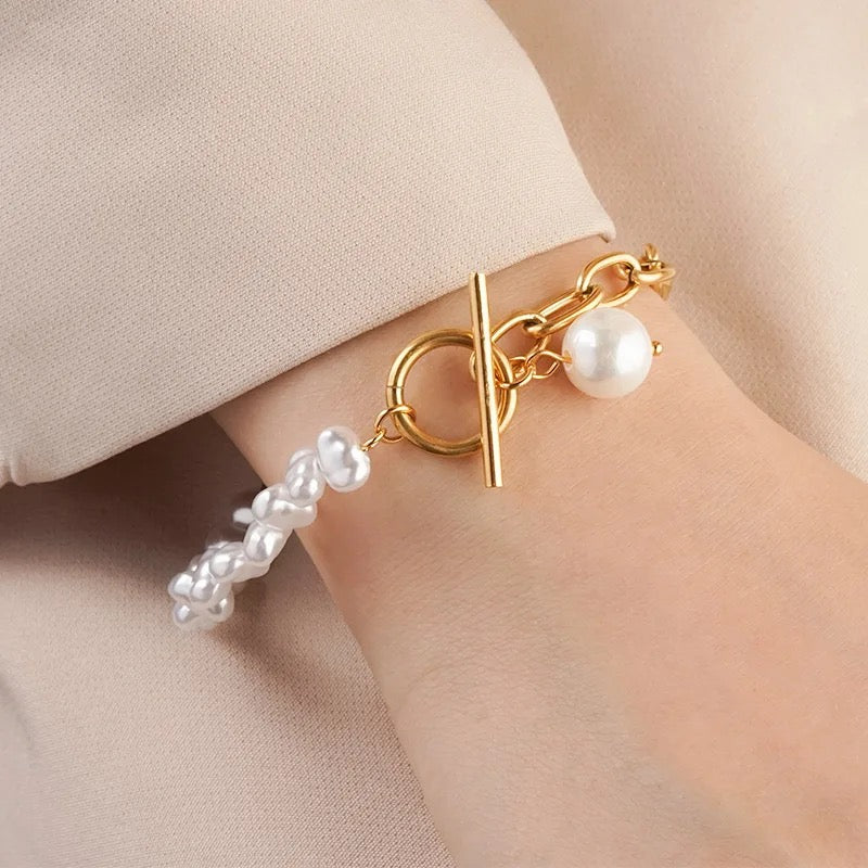 Pearl and Chain Bracelet