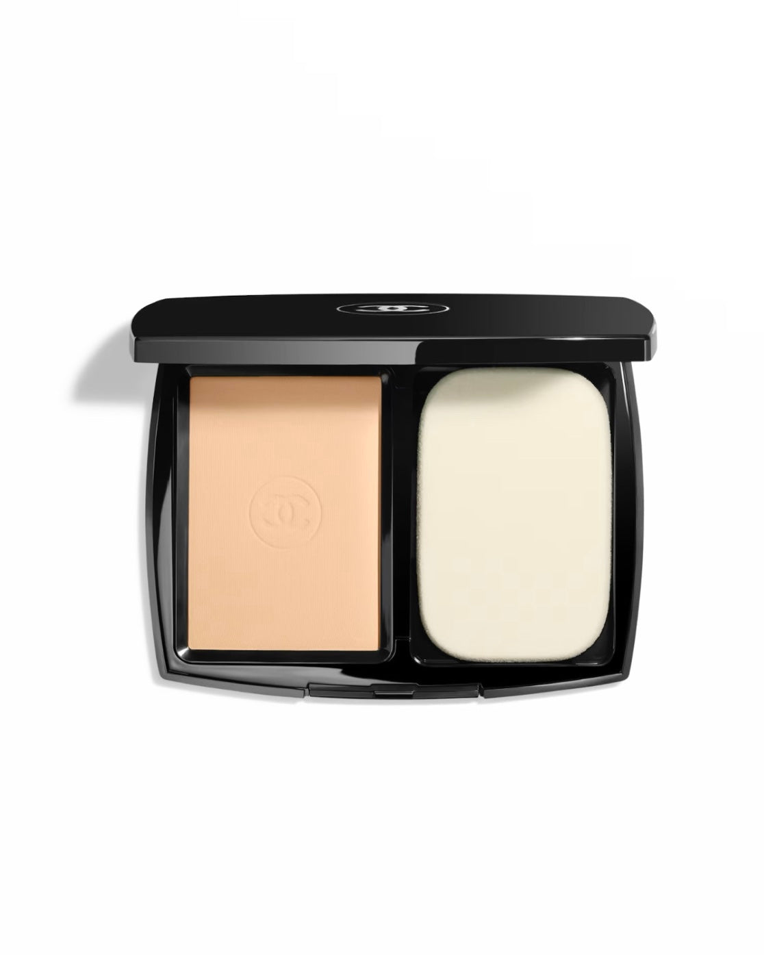 Chanel ULTRA LE TEINT compact foundation