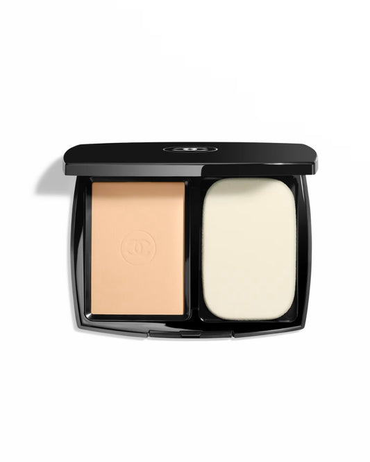 Chanel ULTRA LE TEINT compact foundation