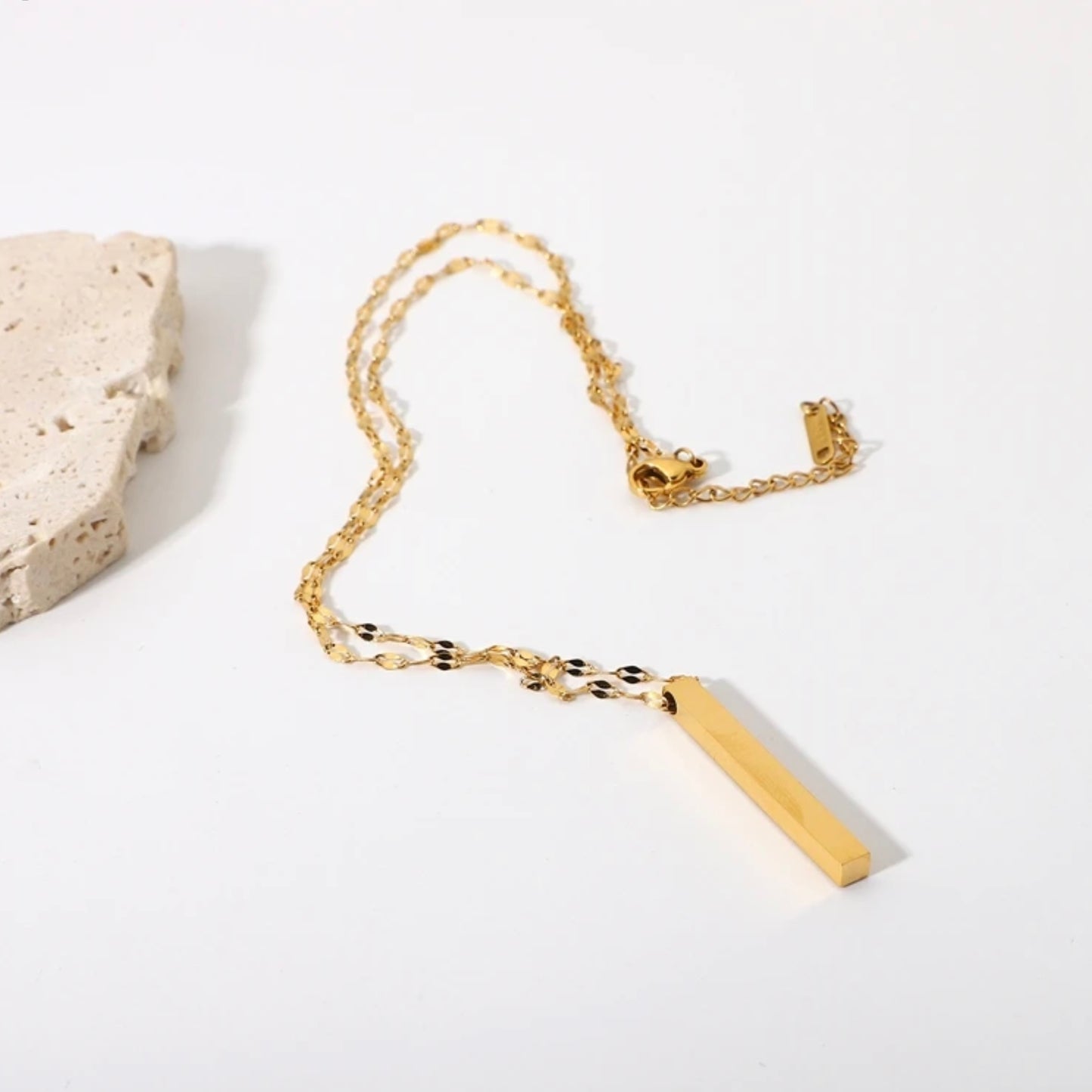 Rectangular Natural Shell Pendant Necklace М10424033