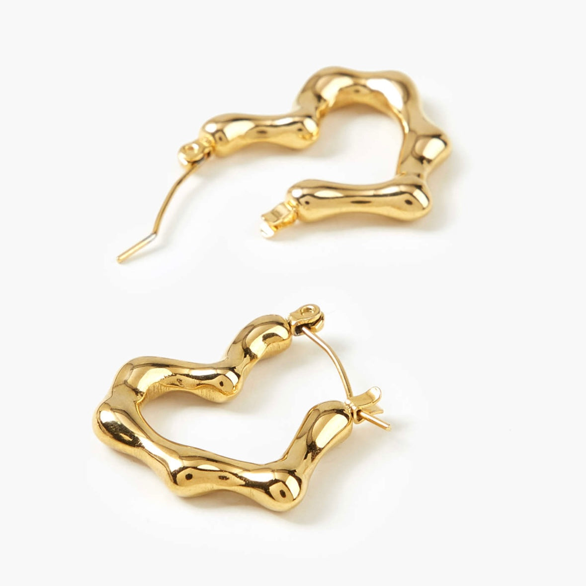 Heart Shaped Hoop Earrings М10424004