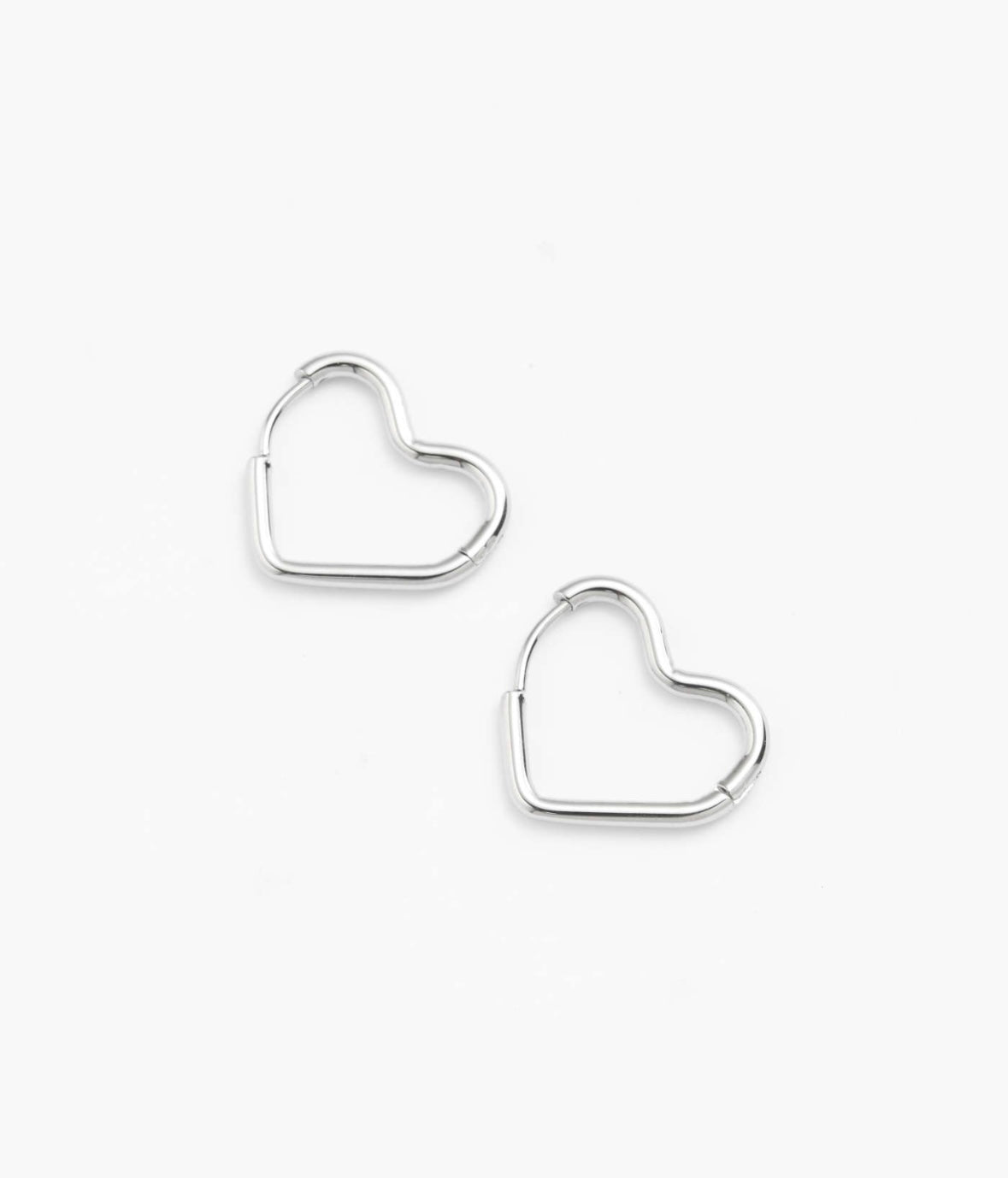 Heart Shaped Minimal hoop earrings M10524063