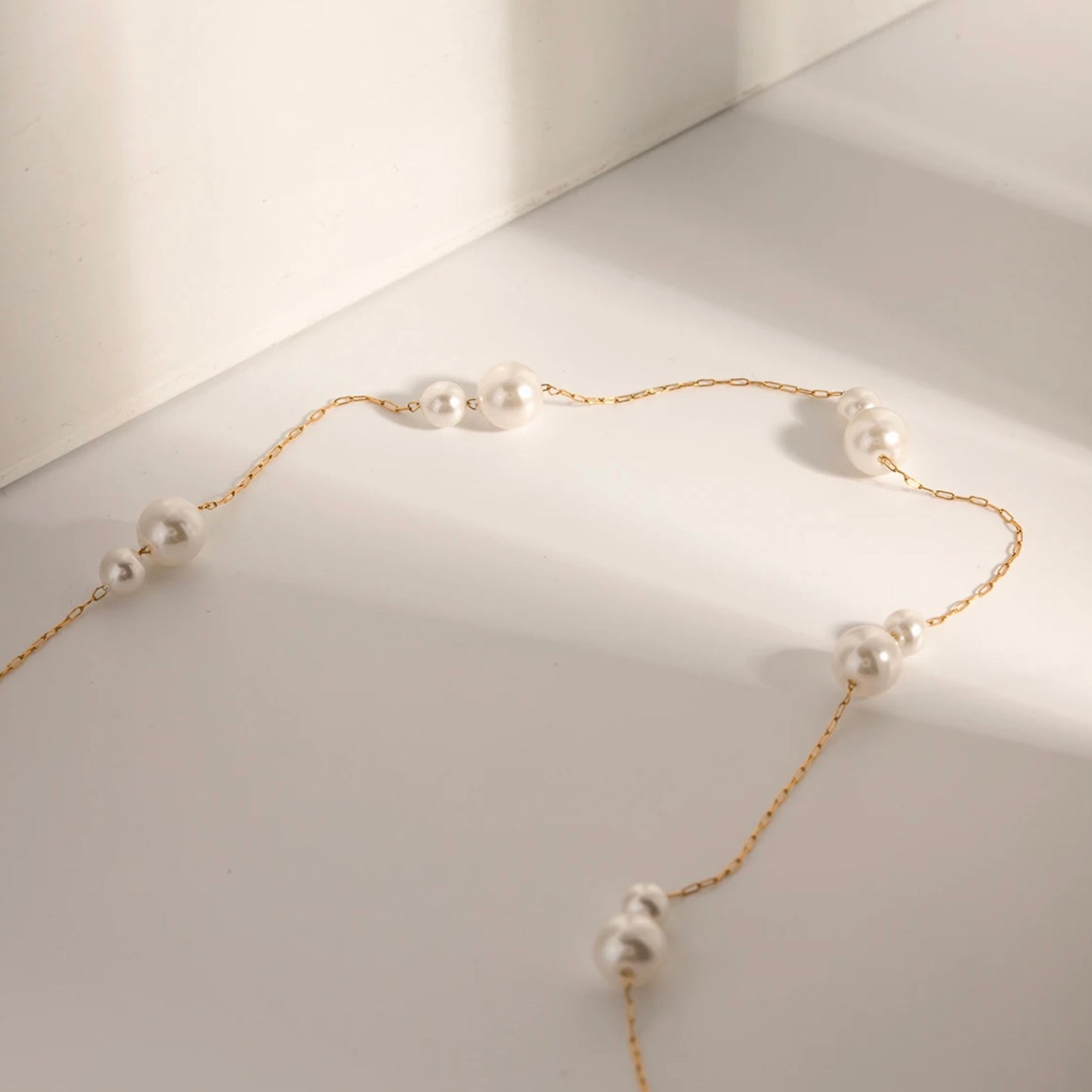 Minimal Exquisite Interval Pearls Necklace М10424030