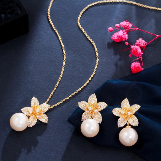 Flower and Pearl Set Gold color