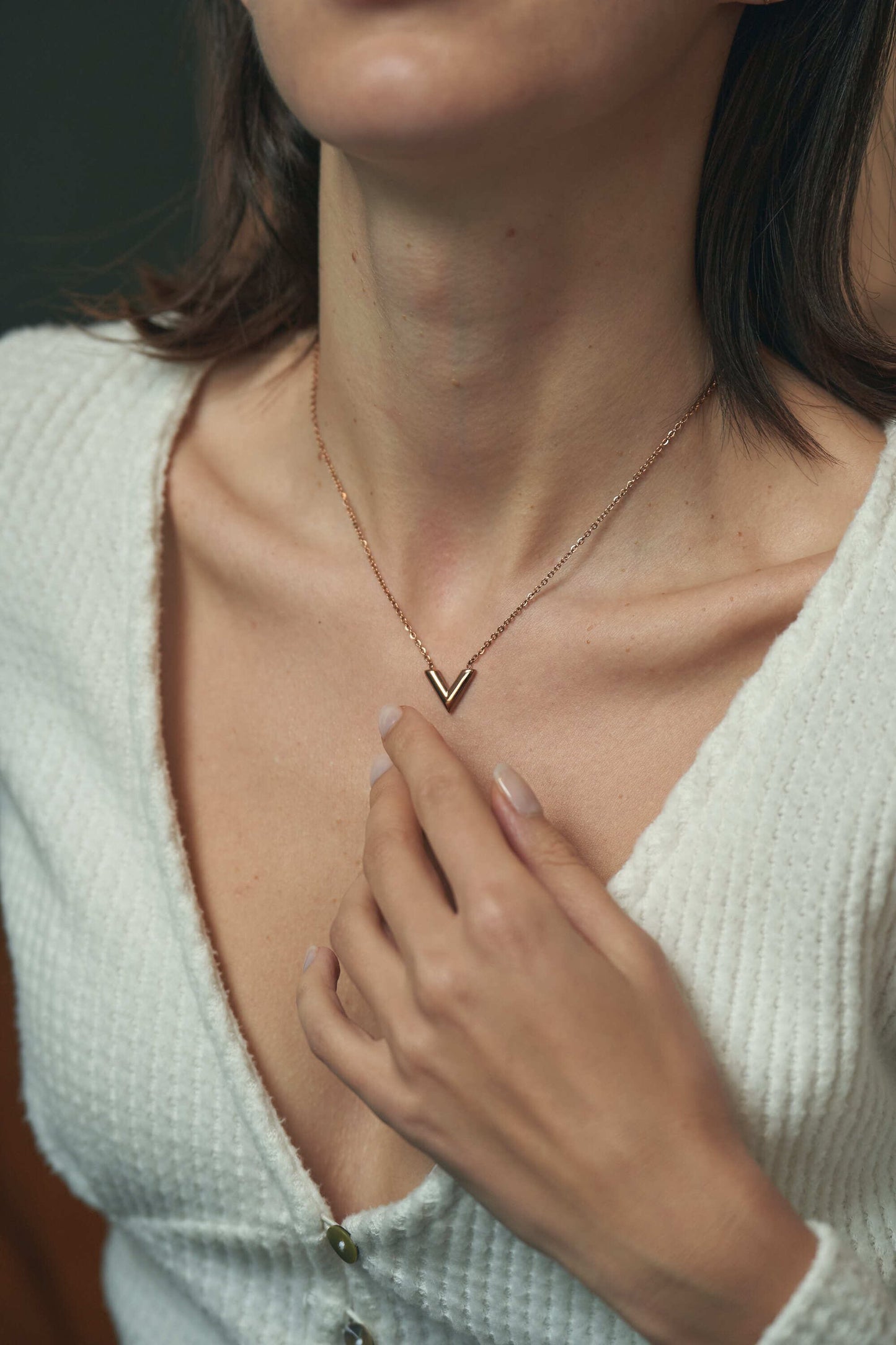 V Shaped Necklace Rosegold